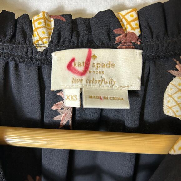Kate Spade NY Black Yellow Pineapple Print V-Neck Ruffle Hem Blouse Size XXS - Picture 10 of 13
